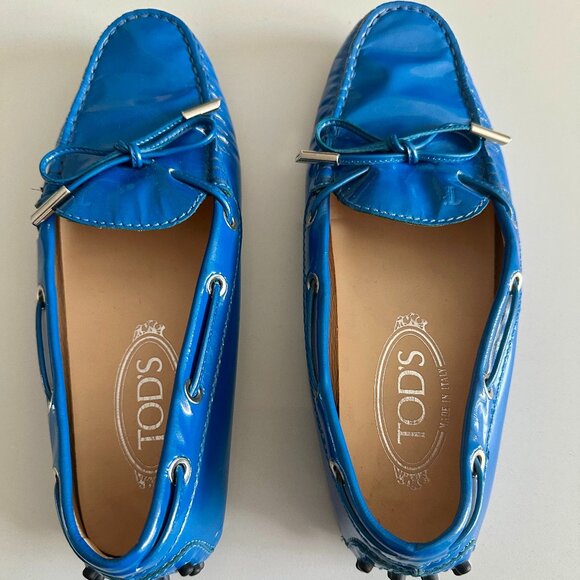 Tod's Electric Blue Patent Leather Bow Gommino Driving Shoes - Picture 1 of 10